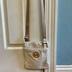 Michael Kors leather Crossbody- clearance price!!